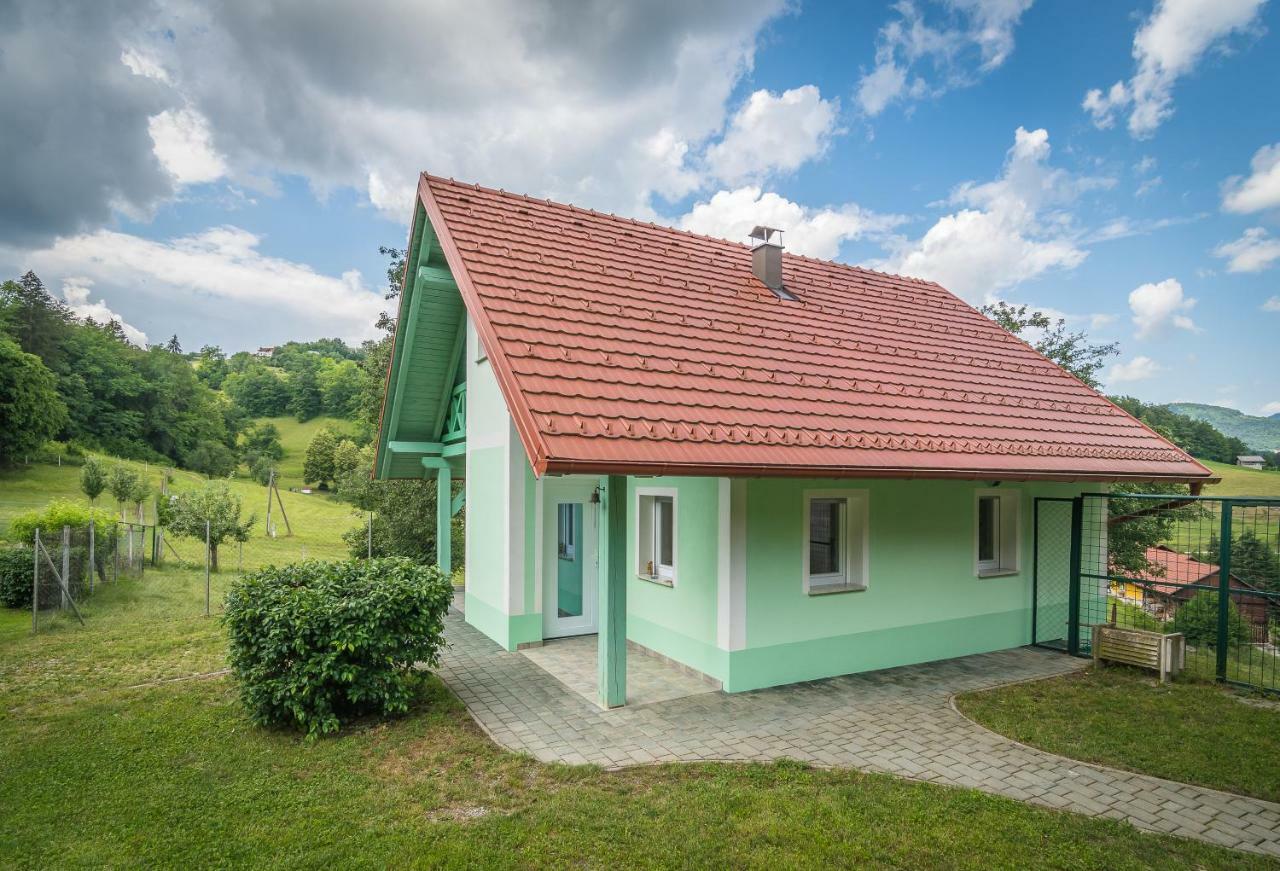 Holiday Home Neokrnjena Narava Sevnica Екстер'єр фото