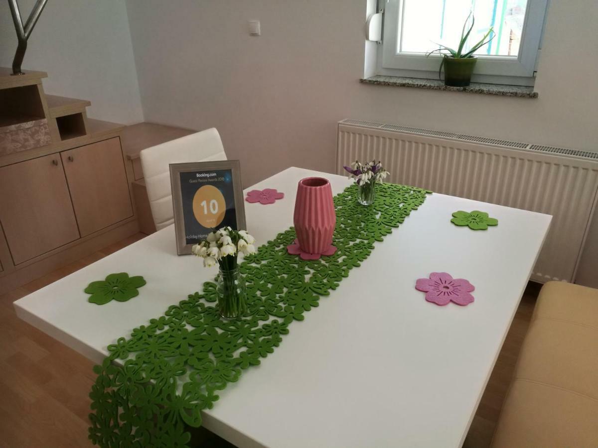 Holiday Home Neokrnjena Narava Sevnica Екстер'єр фото
