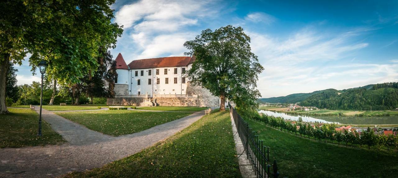 Holiday Home Neokrnjena Narava Sevnica Екстер'єр фото