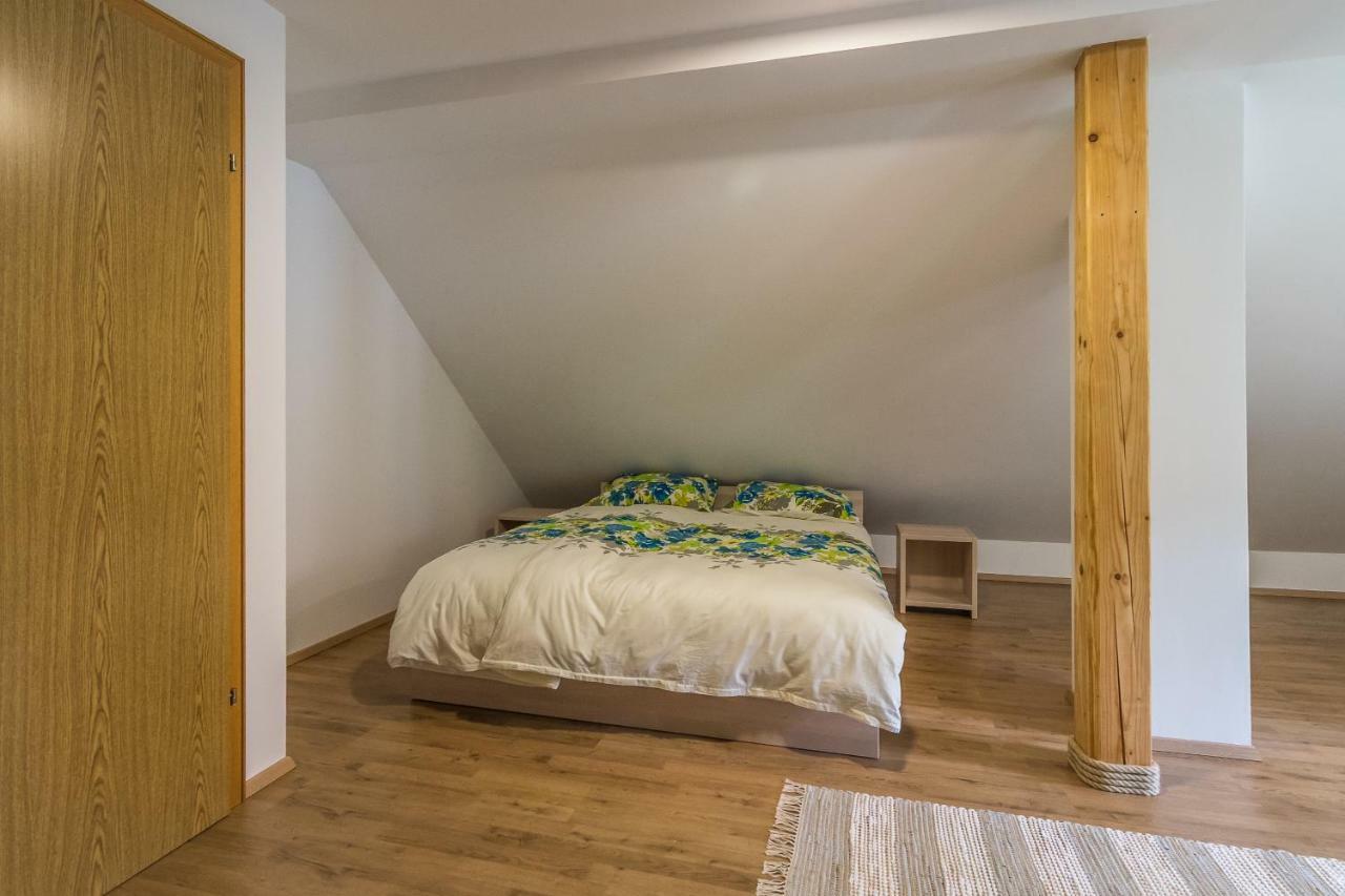 Holiday Home Neokrnjena Narava Sevnica Екстер'єр фото