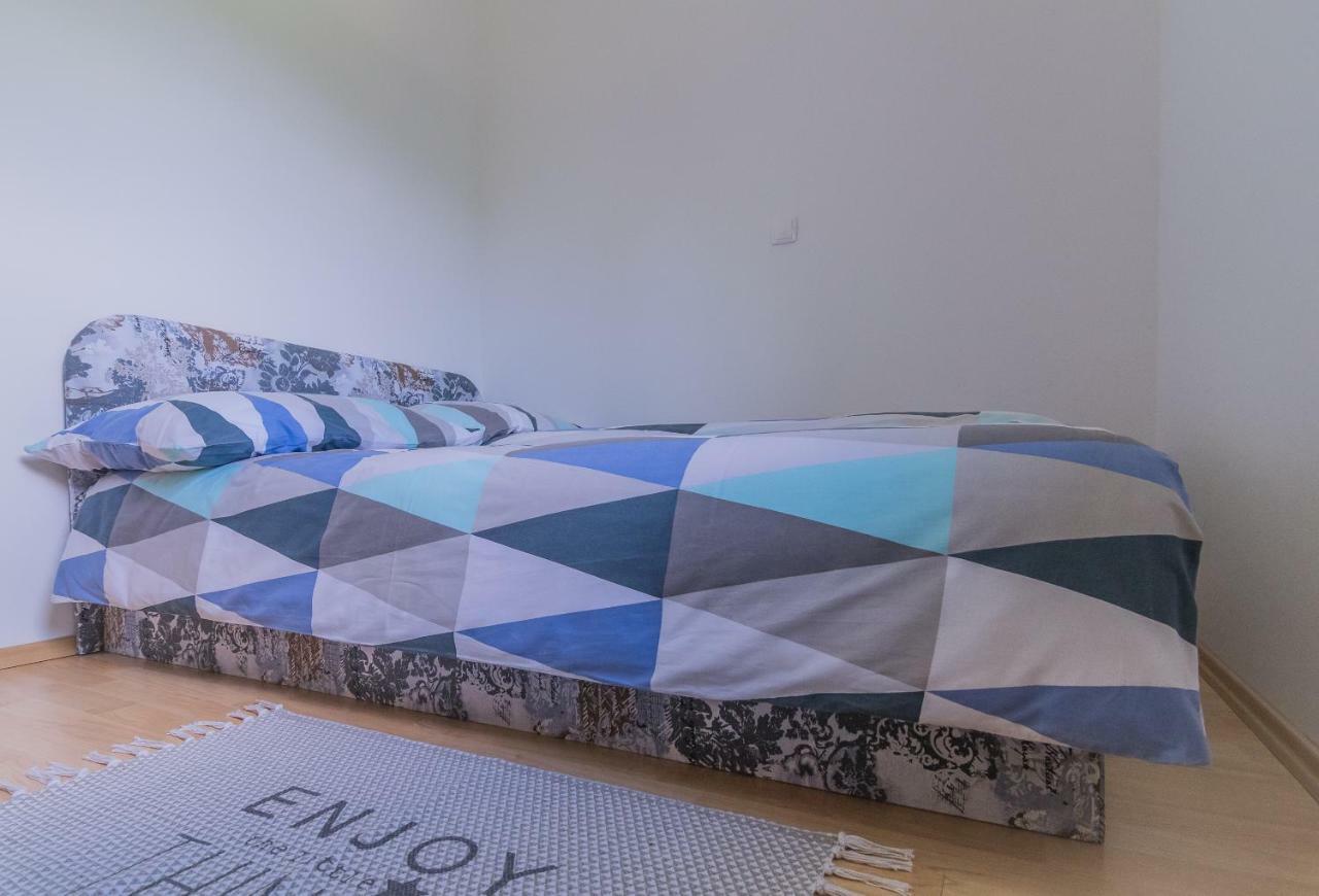 Holiday Home Neokrnjena Narava Sevnica Екстер'єр фото
