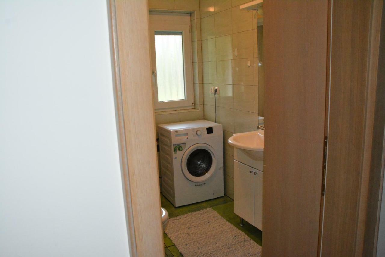 Holiday Home Neokrnjena Narava Sevnica Екстер'єр фото