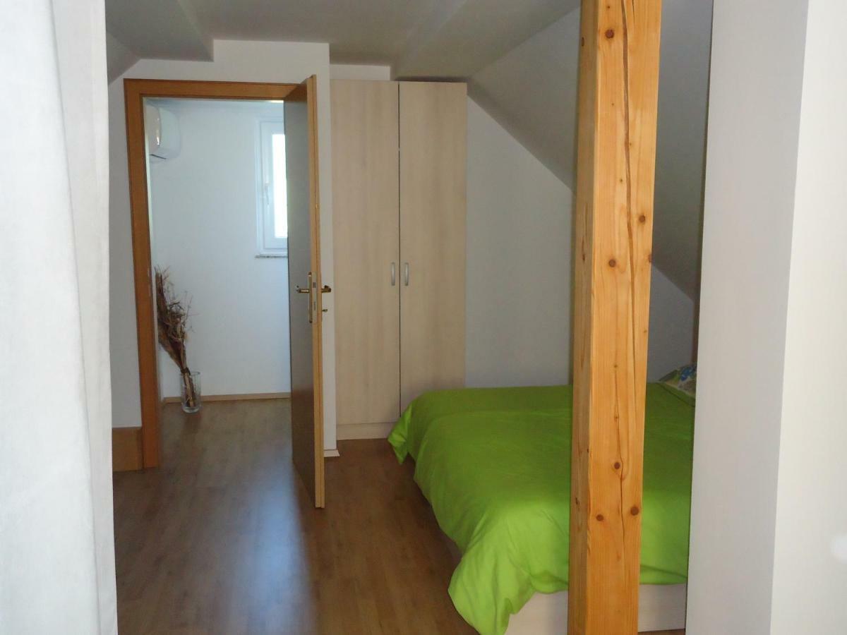 Holiday Home Neokrnjena Narava Sevnica Екстер'єр фото